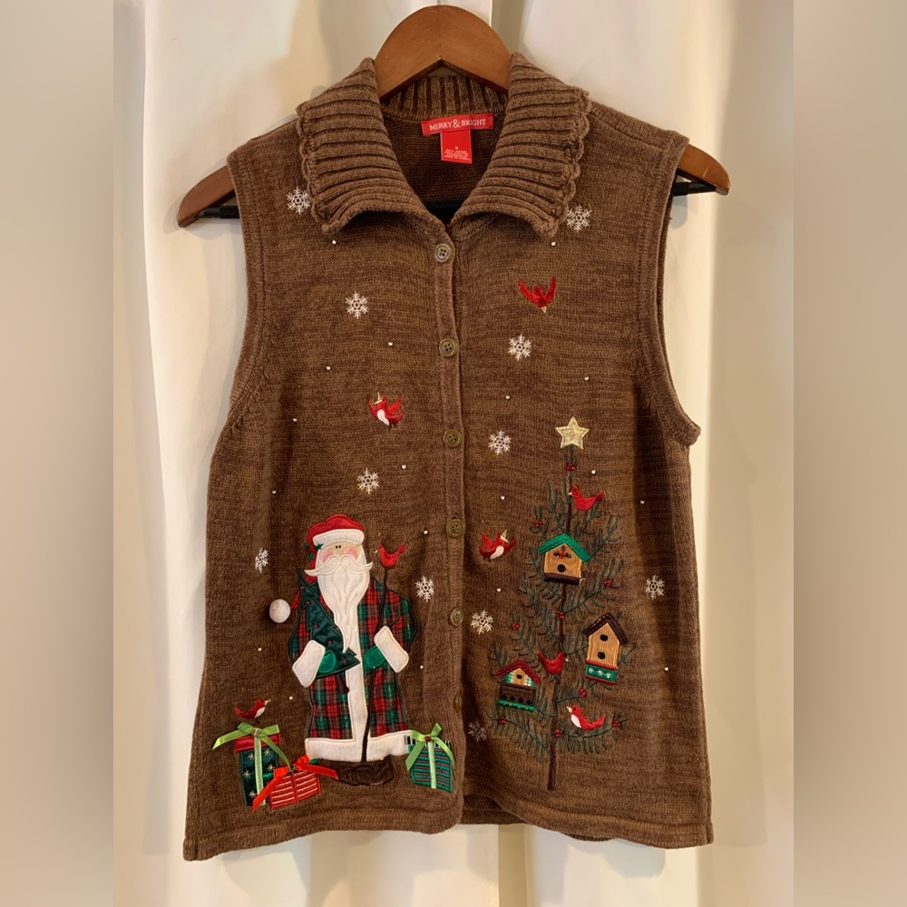 Merry & Bright Christmas Sweater Vest Size‎ Small Brown Button Santa Collar